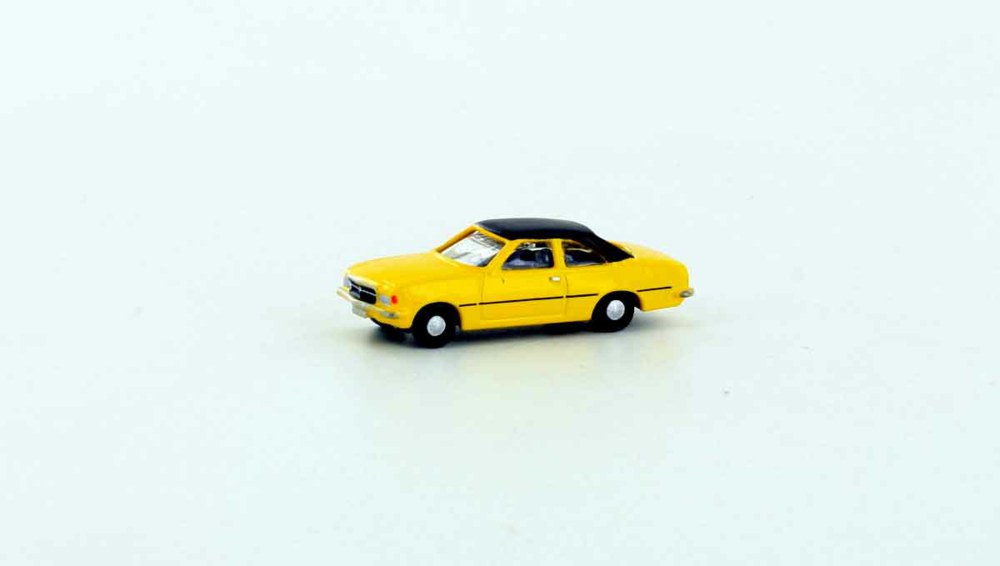 312-LC4505 Opel Rekord D Coupé gelb Minis