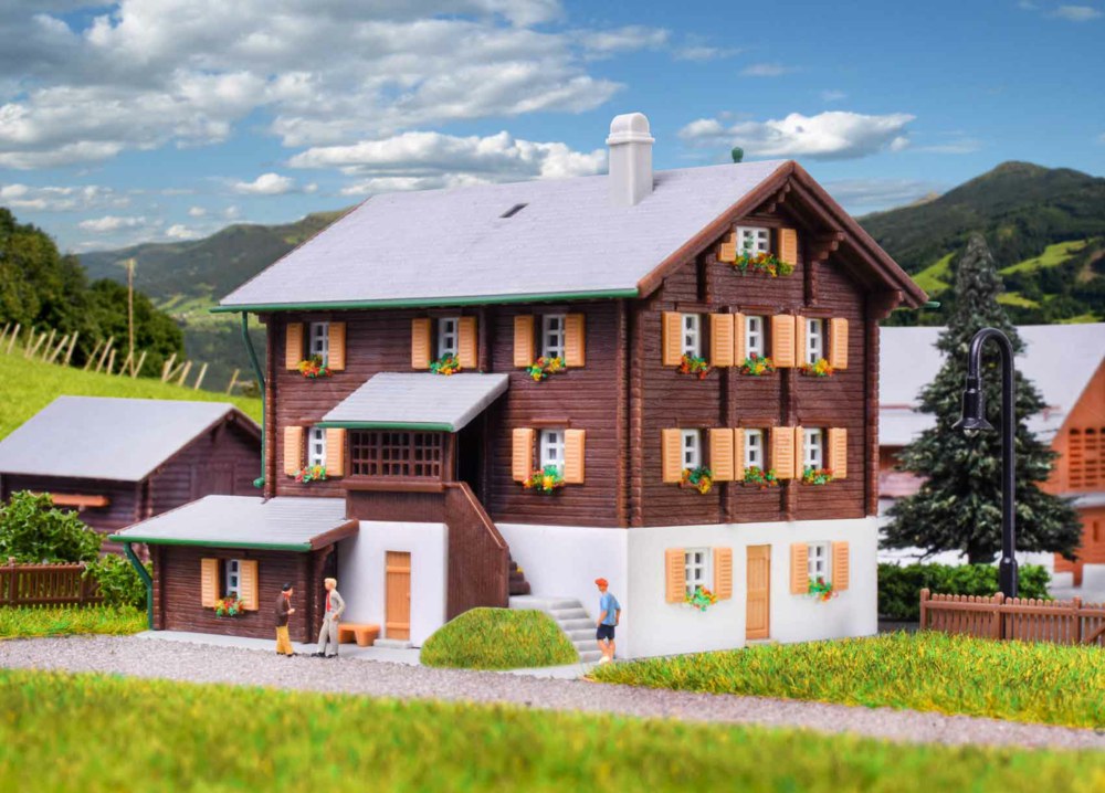 315-36811 Bauernhaus in Elm Kibri Modell
