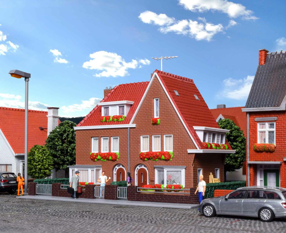 315-38325 Haus Amselweg Kibri Modellbau,