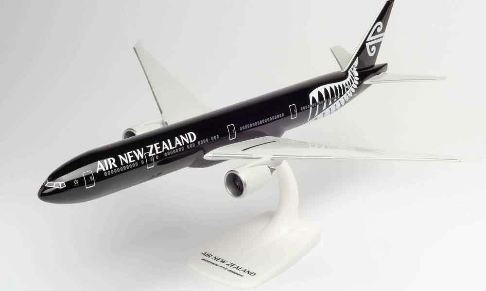 317-612777 Air New Zealand Boeing 777-30 