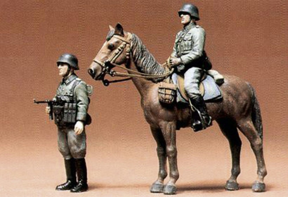 318-300035053 Deutscher Infanterist zu Pferd