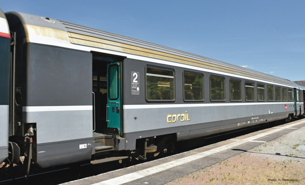321-74541 Corail-Großraumwagen 2. Klasse