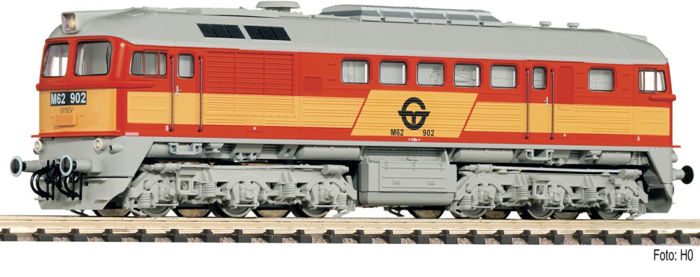 322-725211 Diesellokomotive M62 902, GySE