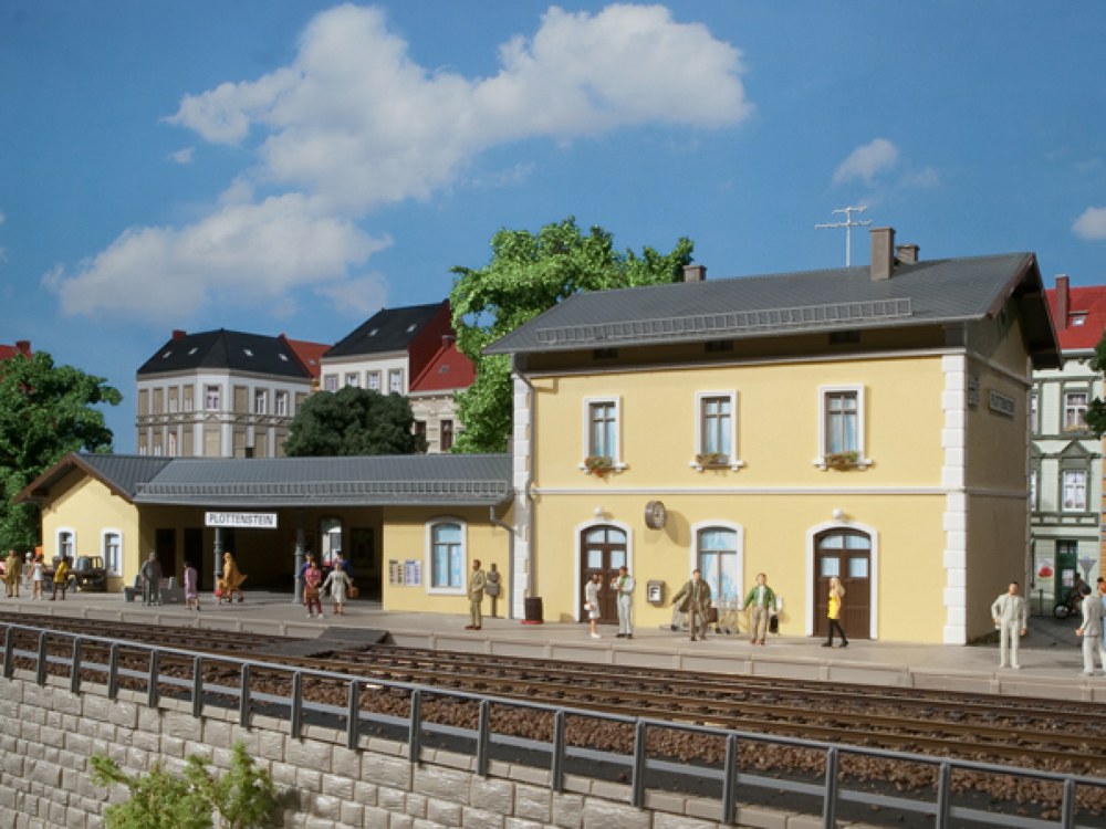 335-11369 Bahnhof Plottenstein Bahnhof P