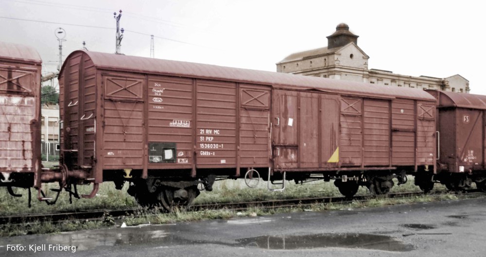 339-24517 Gedeckter Güterwagen Gbs PKP I