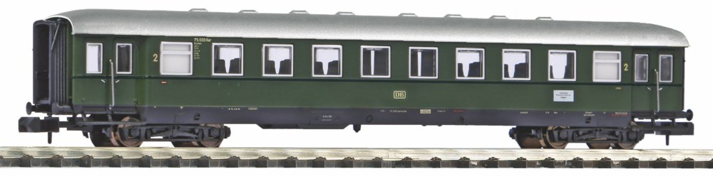 339-40624 Schürzeneilzugwagen 2. Klasse 