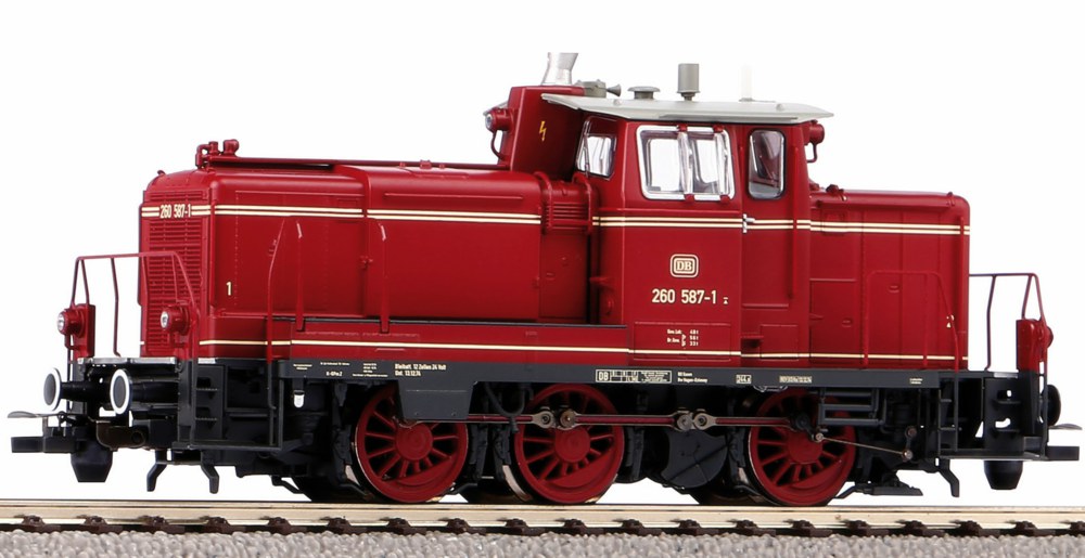 339-55907 Sound-Diesellokomotive BR 260 