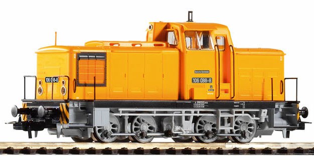 339-59228 Diesellokomotive BR 106 der DR
