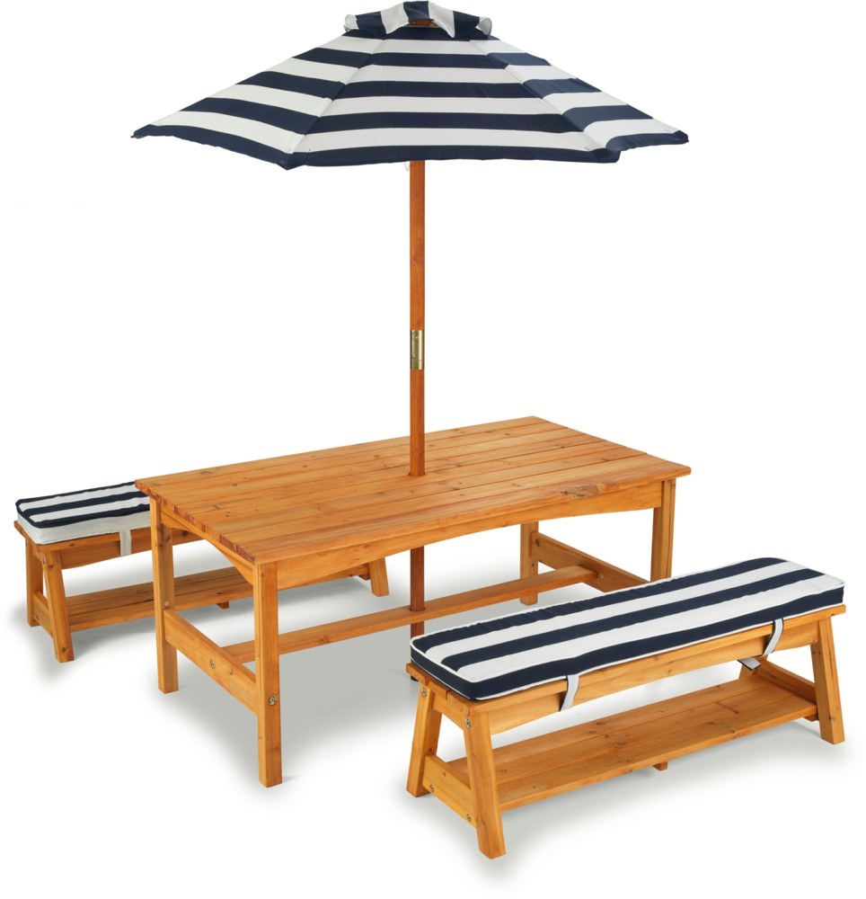 gartentisch mit sonnenschirm