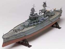 041-10302 USS Arizona Battleship Revell 