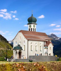 315-37032 Kirche Wassen an der Gotthardb