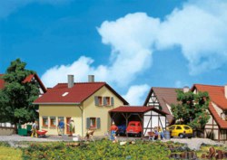 328-131358 Siedlerhaus mit Anbau         